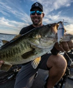 6th Sense Fishing Sale Hybrid SwimCrank - 4K Shad