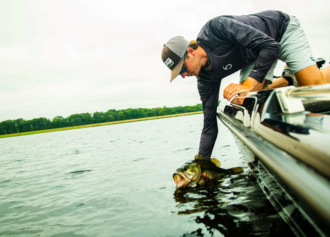 6th Sense Fishing Performance Apparel Performance 6 Sunshirt - Graphite 5 6th Sense Fishing Performance Apparel Performance 6 Sunshirt - Graphite