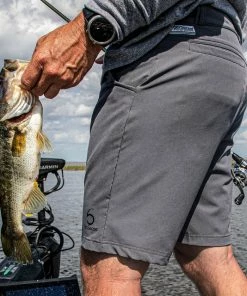 6th Sense Fishing FishDry Angling Shorts - Gray