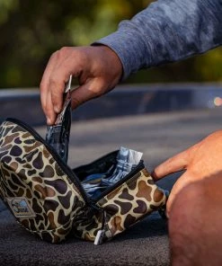 6th Sense Fishing Small Bait Bag - Camo