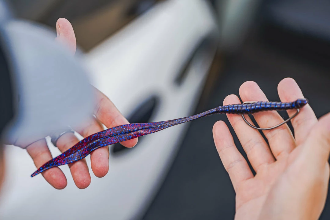 6th Sense Fishing Ridge Worm - Plum Fleck 4 6th Sense Fishing Ridge Worm - Plum Fleck