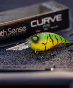 6th Sense Fishing Curve 55 - Neon Craw Deals 5 6th Sense Fishing Curve 55 - Neon Craw Deals