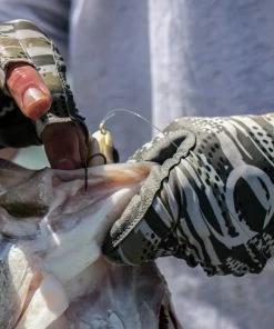 6th Sense Fishing Performance Apparel SOLIS Sun Gloves - TX Bass