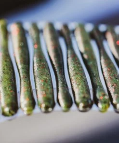 6th Sense Fishing Divine Shakey Worm - Darkmelon Red